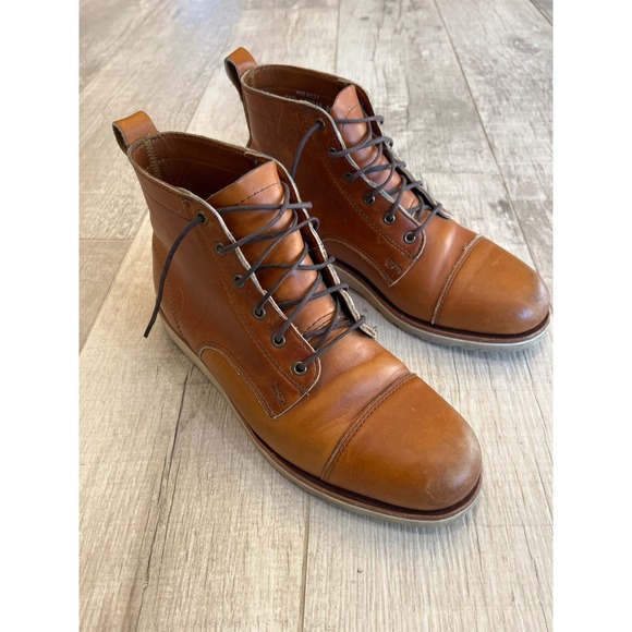 HELM Muller Teak Leather Cap Toe Boots Mens 9.5 D Made in USA 31758-004